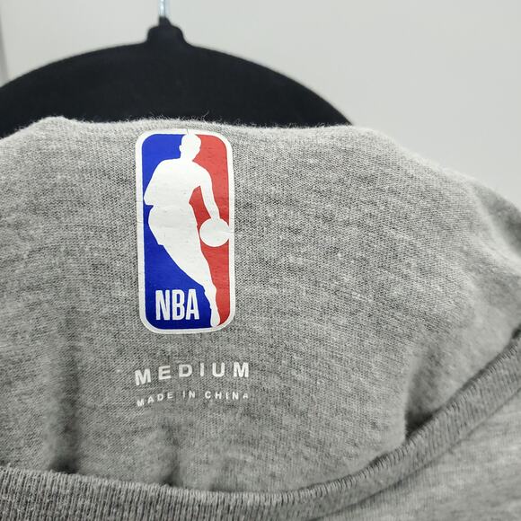 NBA Golden State Warriors Logo Crew Neck Tee Mens Medium Gray - Picture 5 of 7